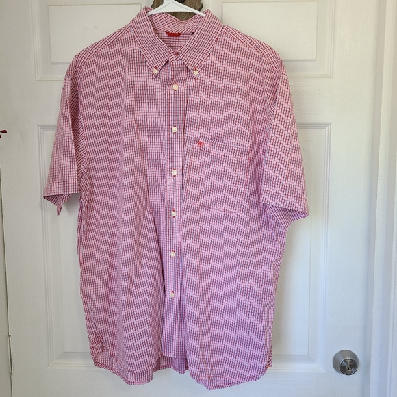 Izod Men's Classic Short Sleeve Button Down Shirt, Size: Large Color:  Red - Picture 2 of 11
